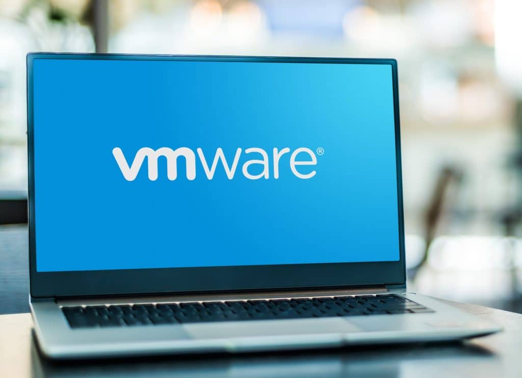 VMware-Migration leicht gemacht: Moderne Cloud-Infrastruktur mit centron - VMware Migration zu Hyper-V oder in die ccloud³