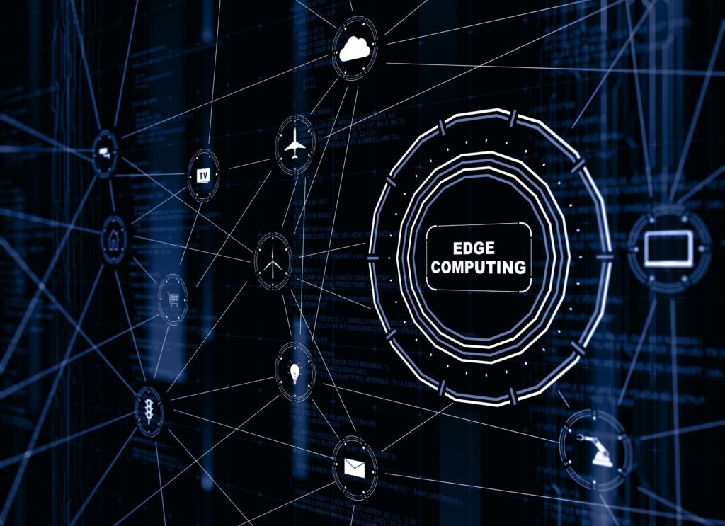 Symbolbild zu Edge Computing – Datenverarbeitung am Netzwerkrand mit IoT-Geräten und Edge-Nodes.
